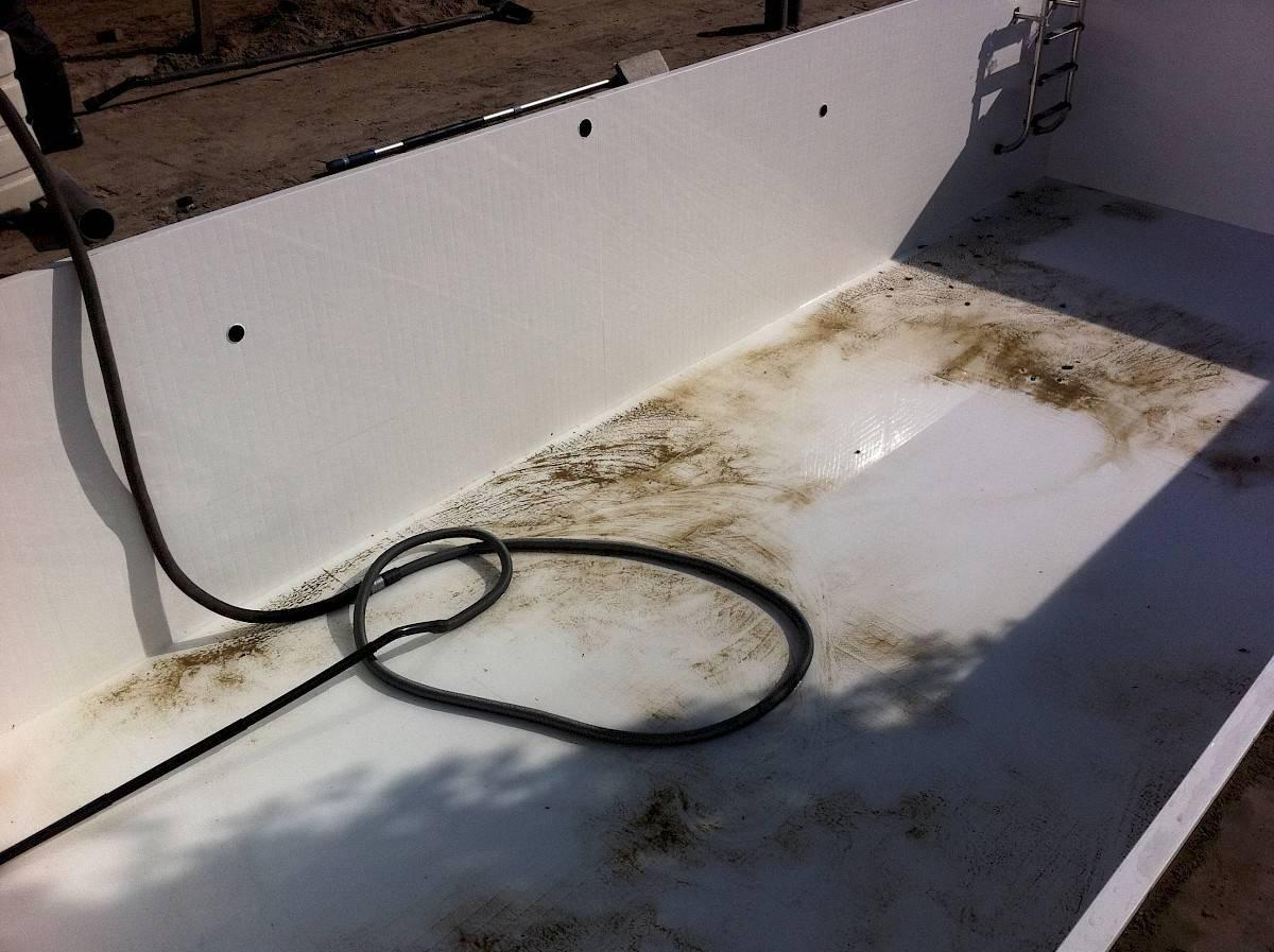 Reinigen van zwembaden en jacuzzi's