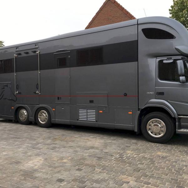 Reinigen van autobussen en mobilhomes